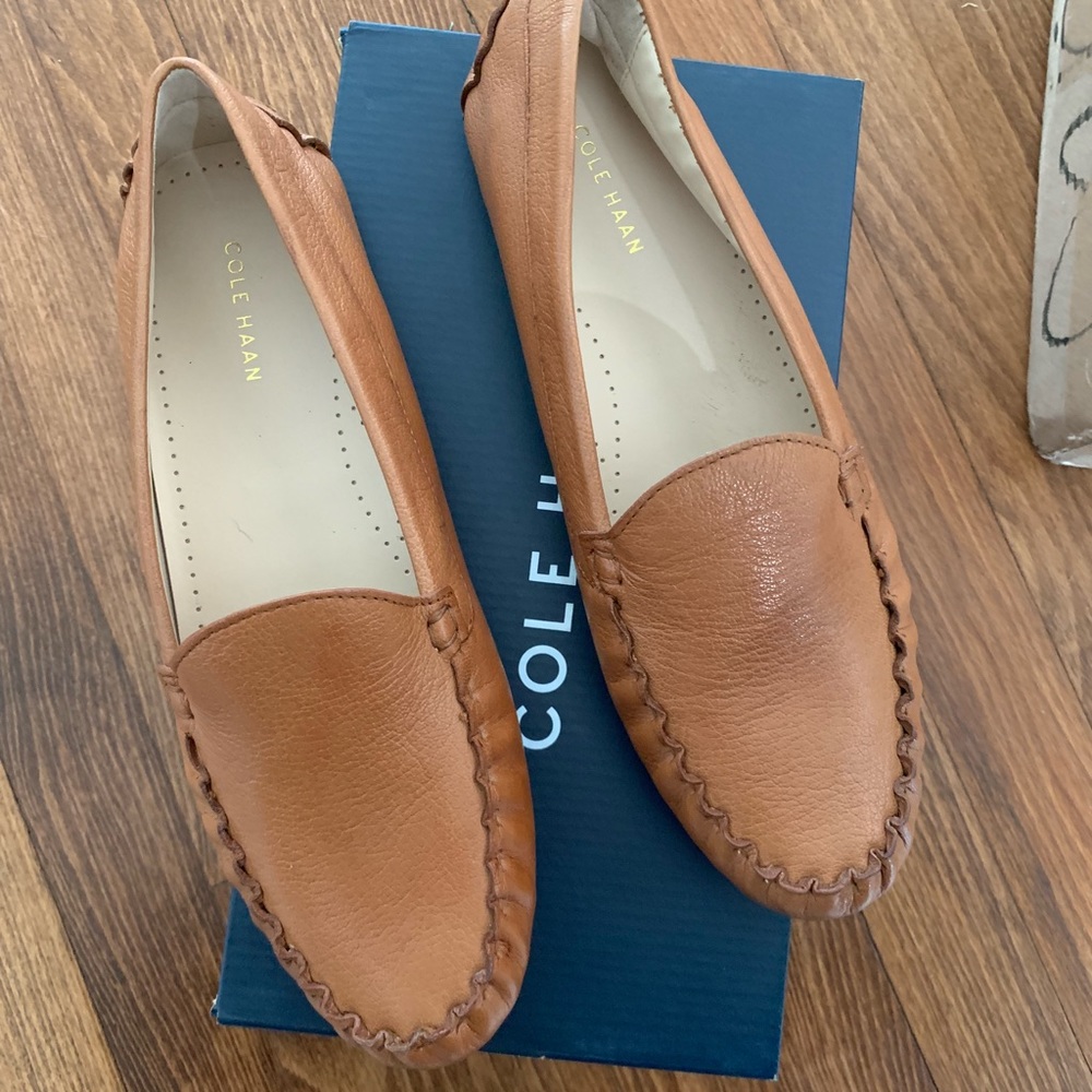 BRAND NEW COLE HAAN MENS LOAFERS